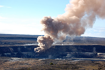 Ash-laden Halema`uma`u gas plume